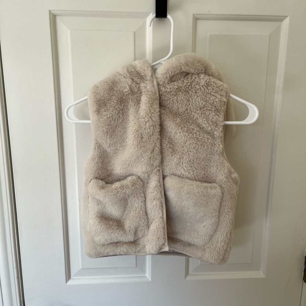 Zara toddler girls reversible faux fur vest